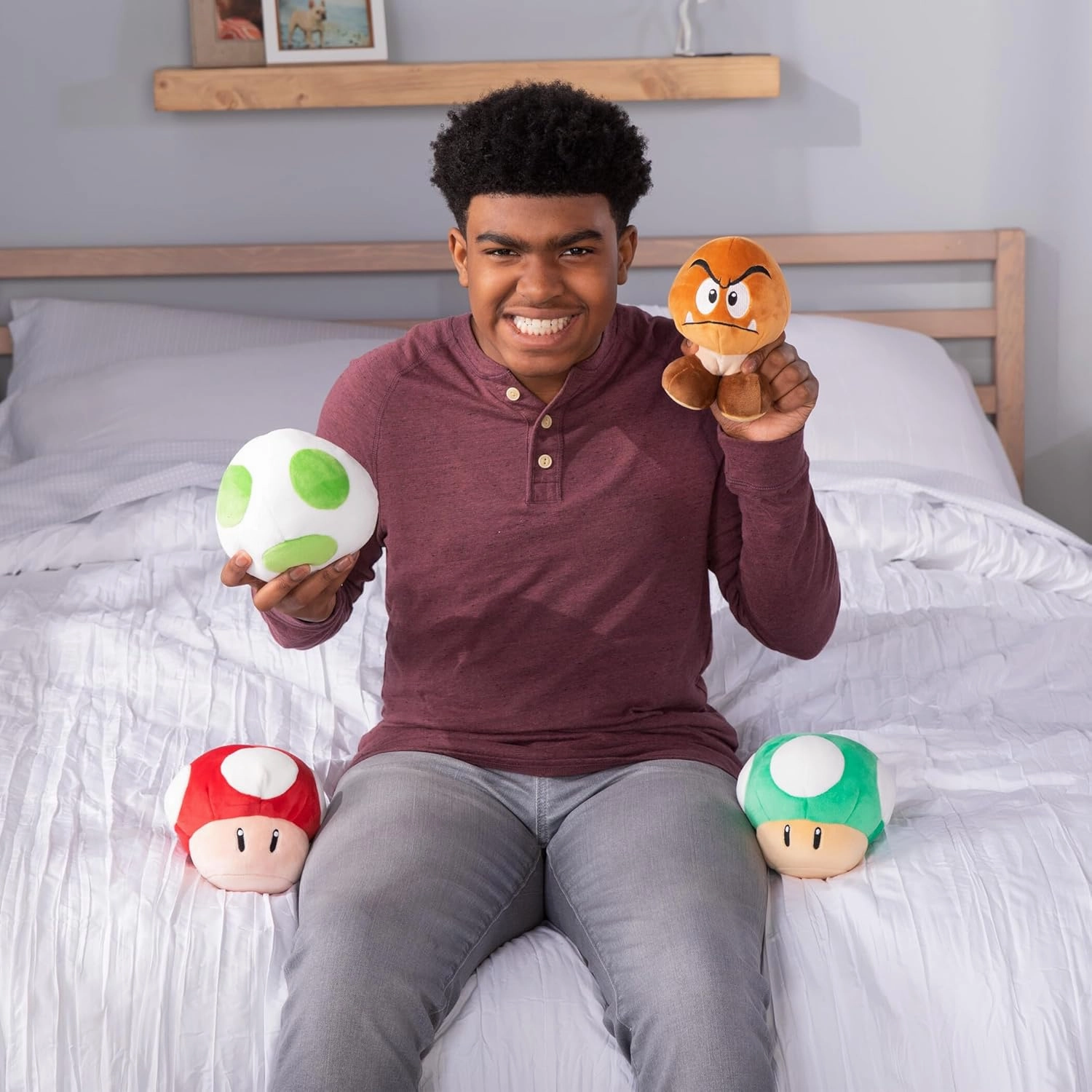 Club Mocchi Mocchi- Super Mario Plush - Goomba Plushie - Squishy Mario Toys - Plush Collectible Mario Figures - Soft Plush Toys and Mario Room Decor - 6 inch
