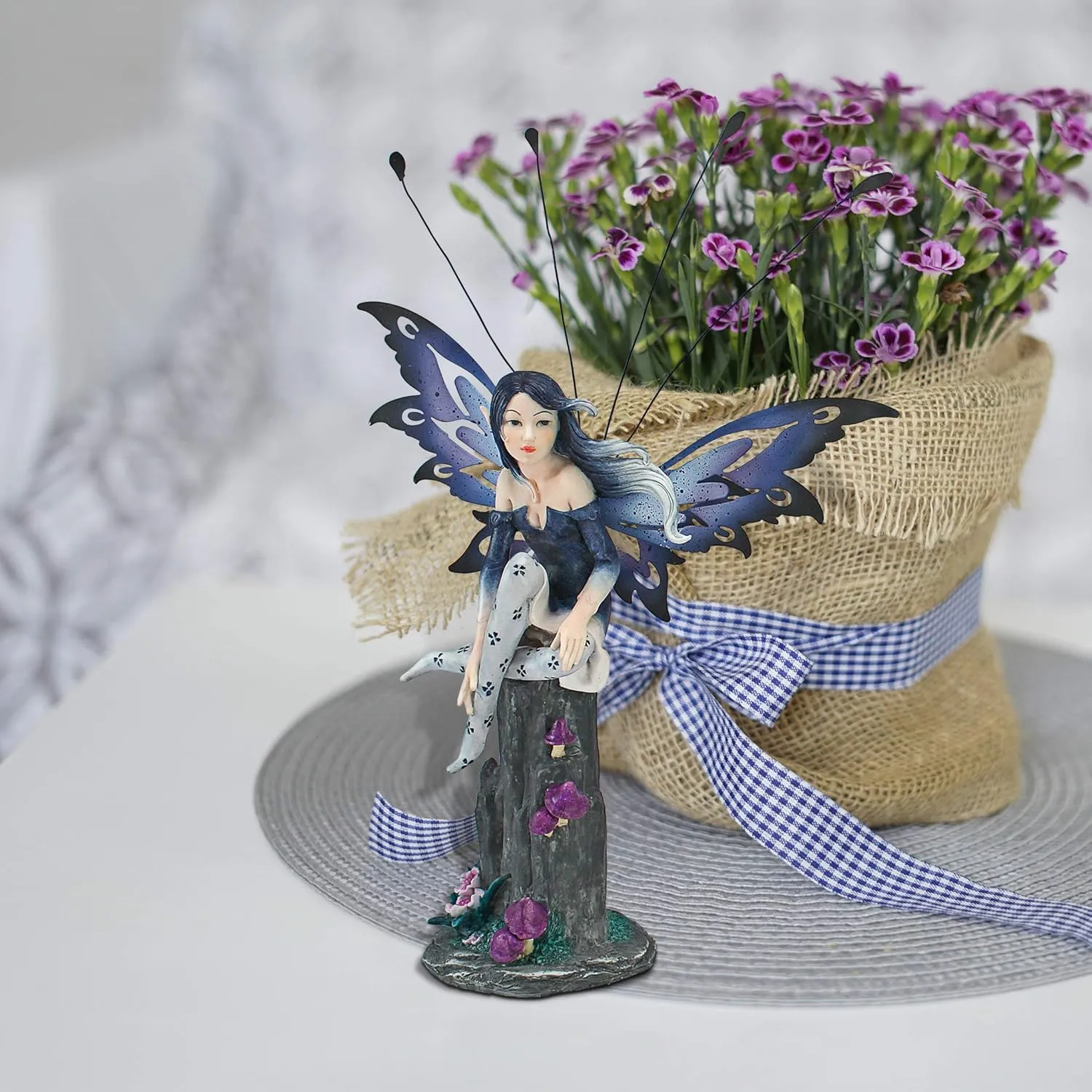 Design Toscano Azure, The Pepperwand Fairy Statue