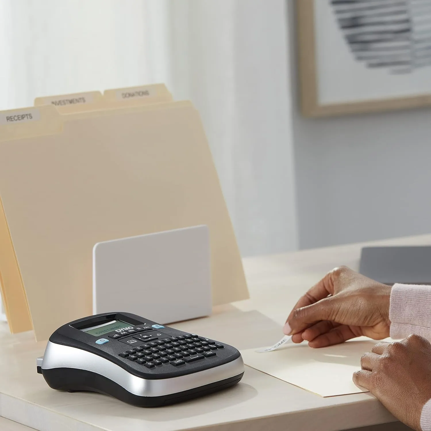 Dymo LabelManager 210D Label Maker | Desktop Label Printer | Portable Label Maker with QWERTY Keyboard | Large Display & One-Touch Smart Keys | for Home & Office