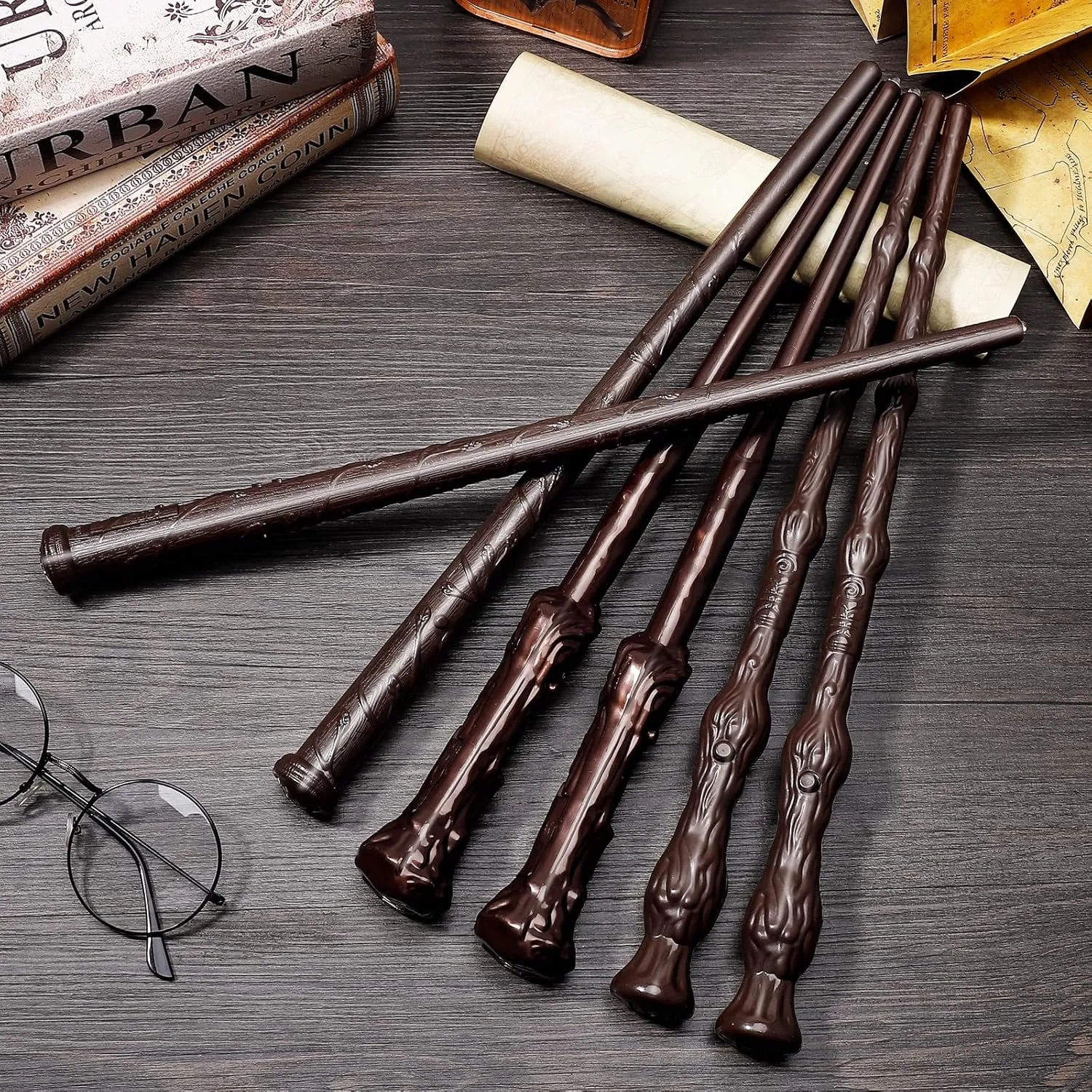 EZVYAO Light Up Magic Wand with Sound Wizard Witch Illuminating Toy Party Cosplay Accessory 6PCS, Mixed