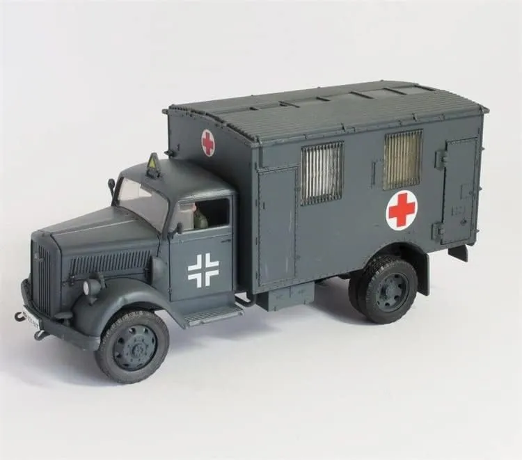Forces of Valor for OPEL Blitz 4X4 Ambulance German France,1940 Limited Edition 1/32 DIECAST Tank Pre-Built Model