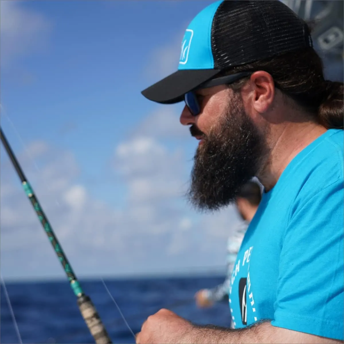 FPF Division Graphic T-Shirt - Hawaiian Ocean