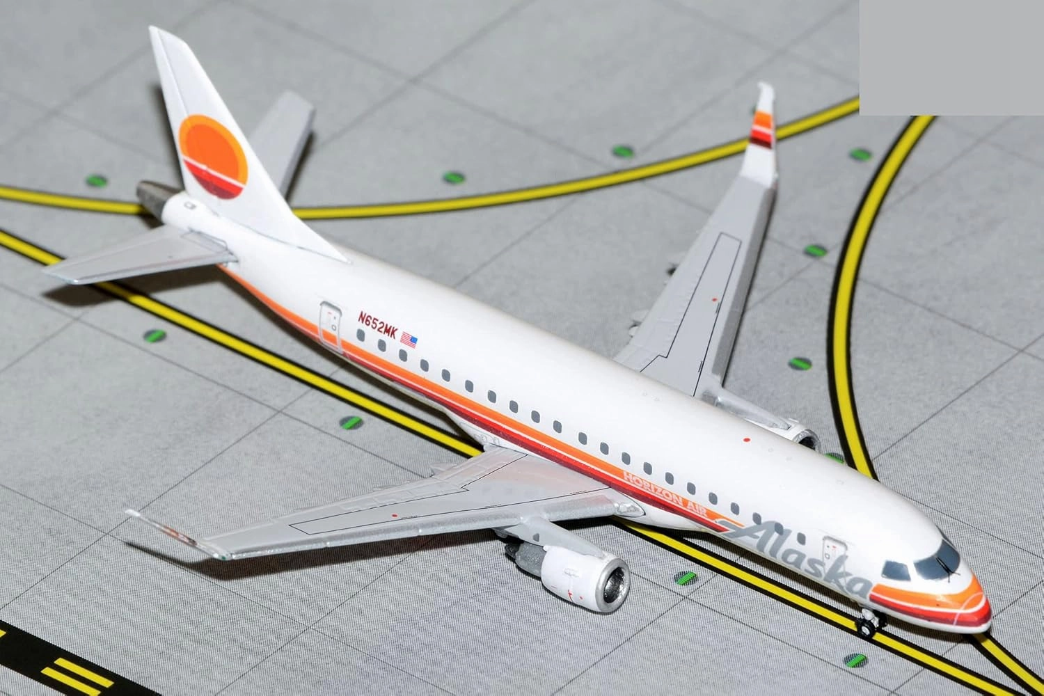 Gemini Alaska/Horizon E175 1/400 REG#N652MK Retro Livery GJ2174