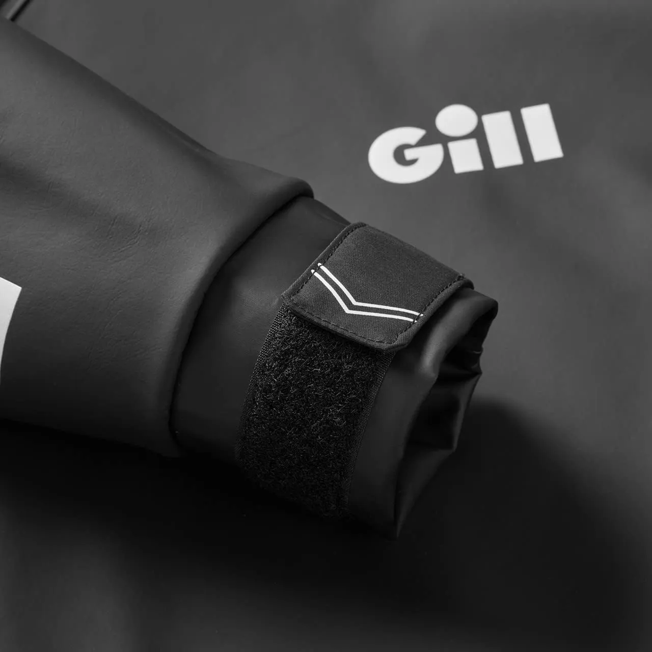 Gill Junior Unisex 2 Layer ThermoShield Top - Water Resistant & Thermal for Watersports, Sailing, Paddlesports, Kayaking