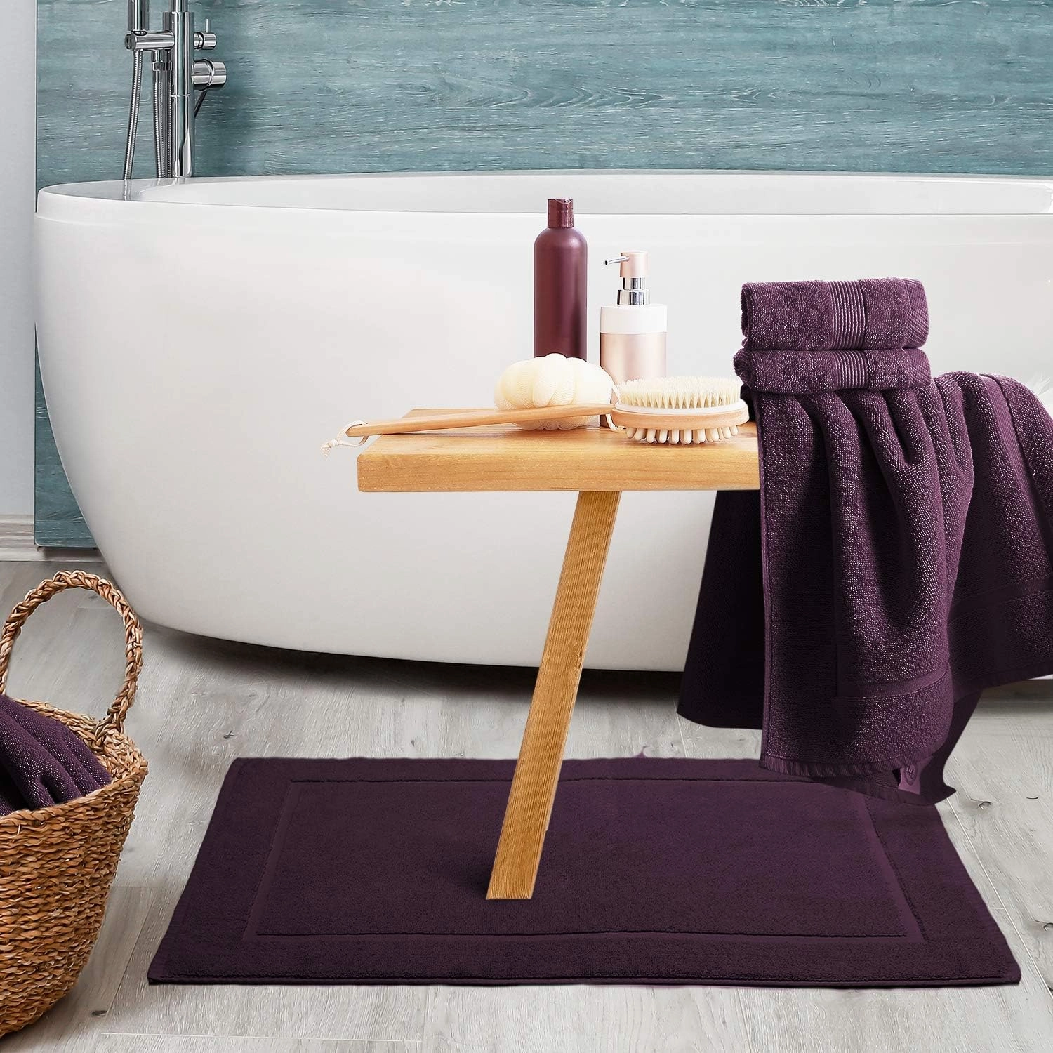 Hearth & Harbor Bath Mat Towels - 100% Ring Spun Cotton Luxury Towels - Ultra Soft & Highly Absorbent, Bathroom Towels, Floor Mat - Purple