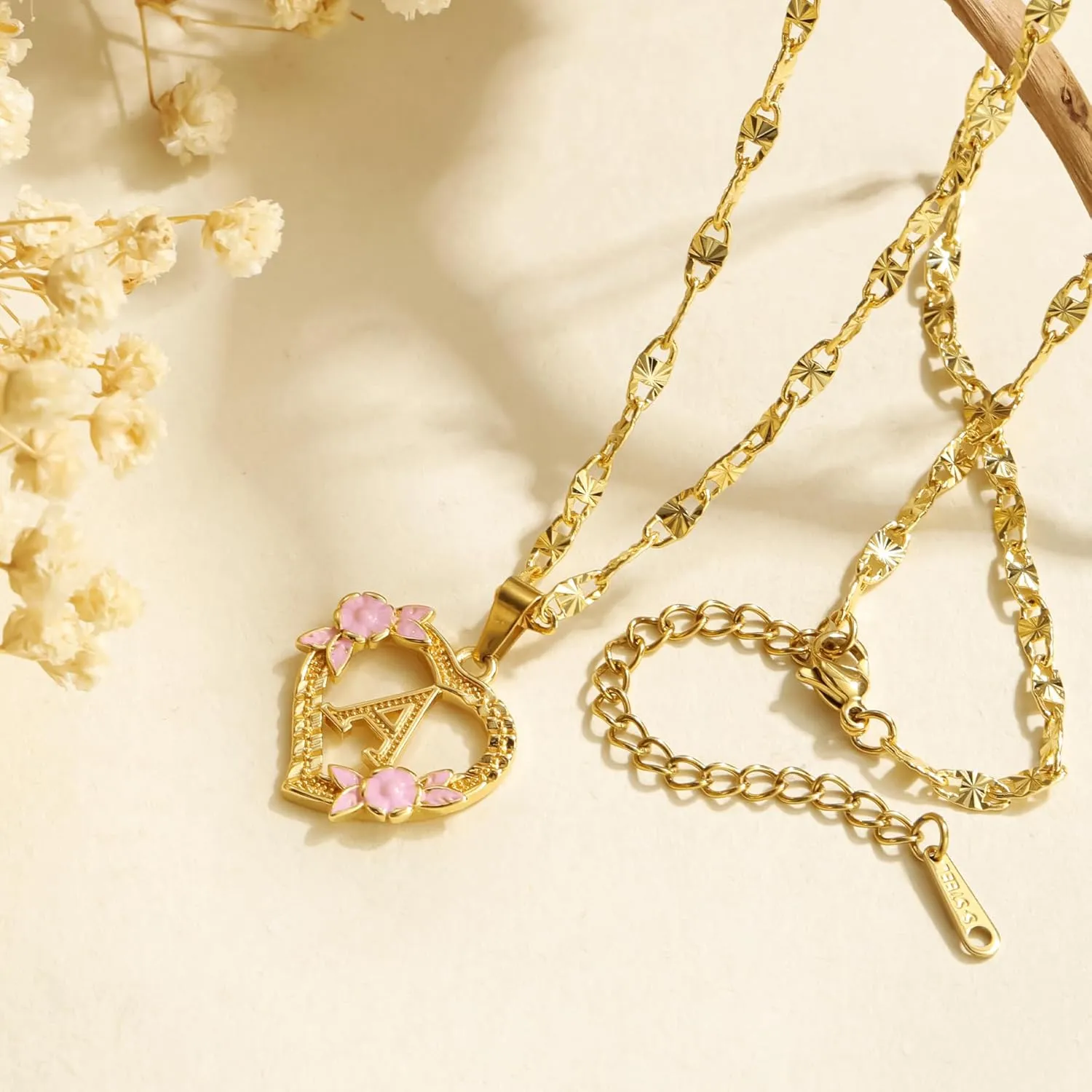Initial Heart Necklace for Women Heart Gold Letter A-Z Name Alphabet Pendant Necklace for women Gift