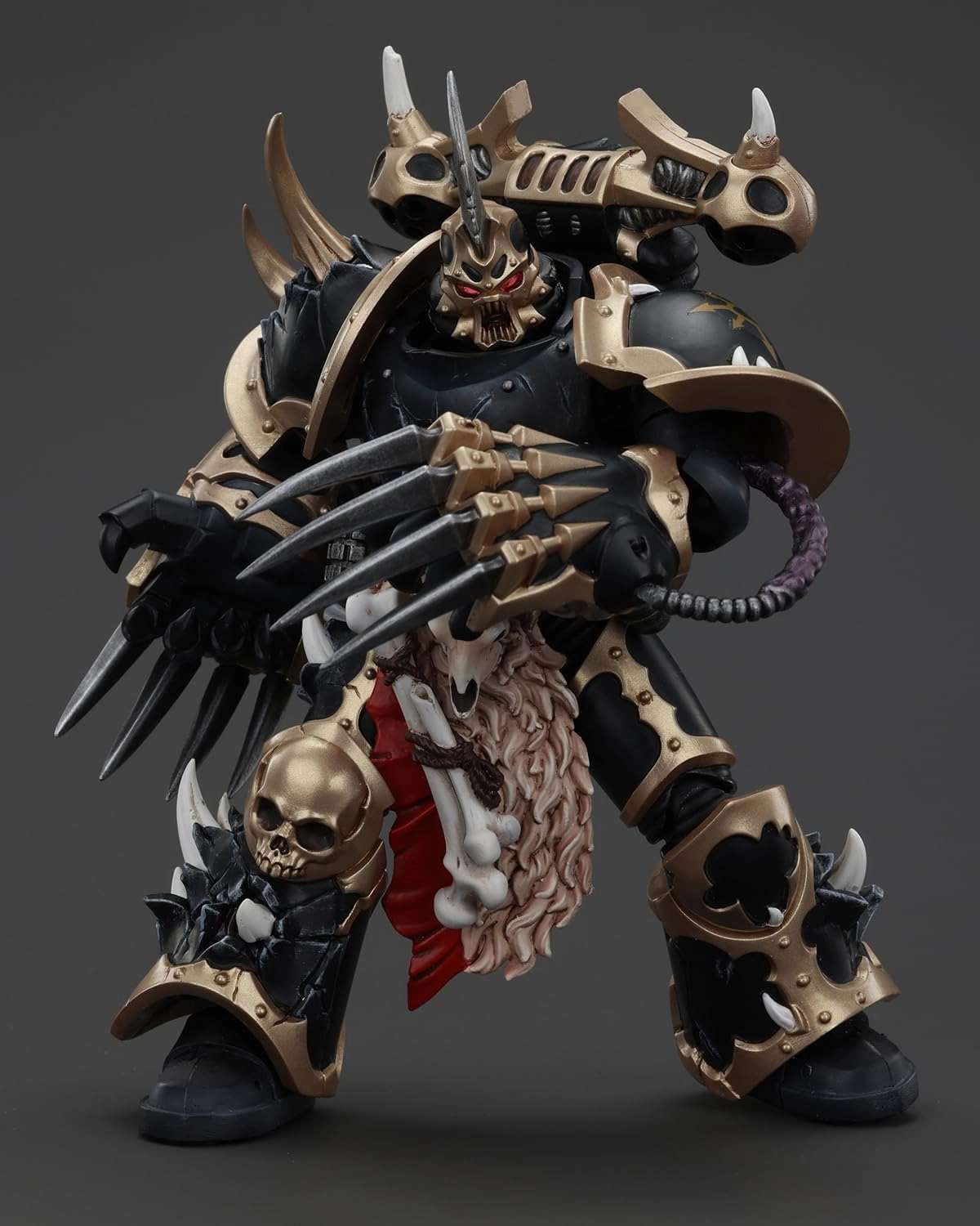 JoyToy Warhammer 40K Genuine License 1:18 Action Figure, Chaos Space Marines Black Chosen with Lightning Claws, 4.96 inch Collectible Action Figures Sets