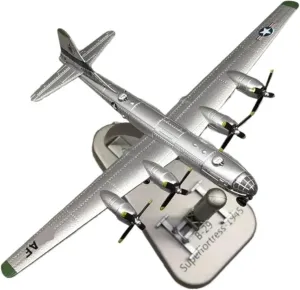 Metal Aircraft Model 1:300 Scale for B29 B-29 1945 Superfortress Air Fortress Bomber Airplane Aircraft Model Aviation Enthusiasts