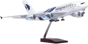 Metal Aircraft Model for Die-Cast Airplane 1/160 Scale 380 A380 Malaysia Model Gifts for Family and Friends Decoration Aviation Enthusiasts(No Light)