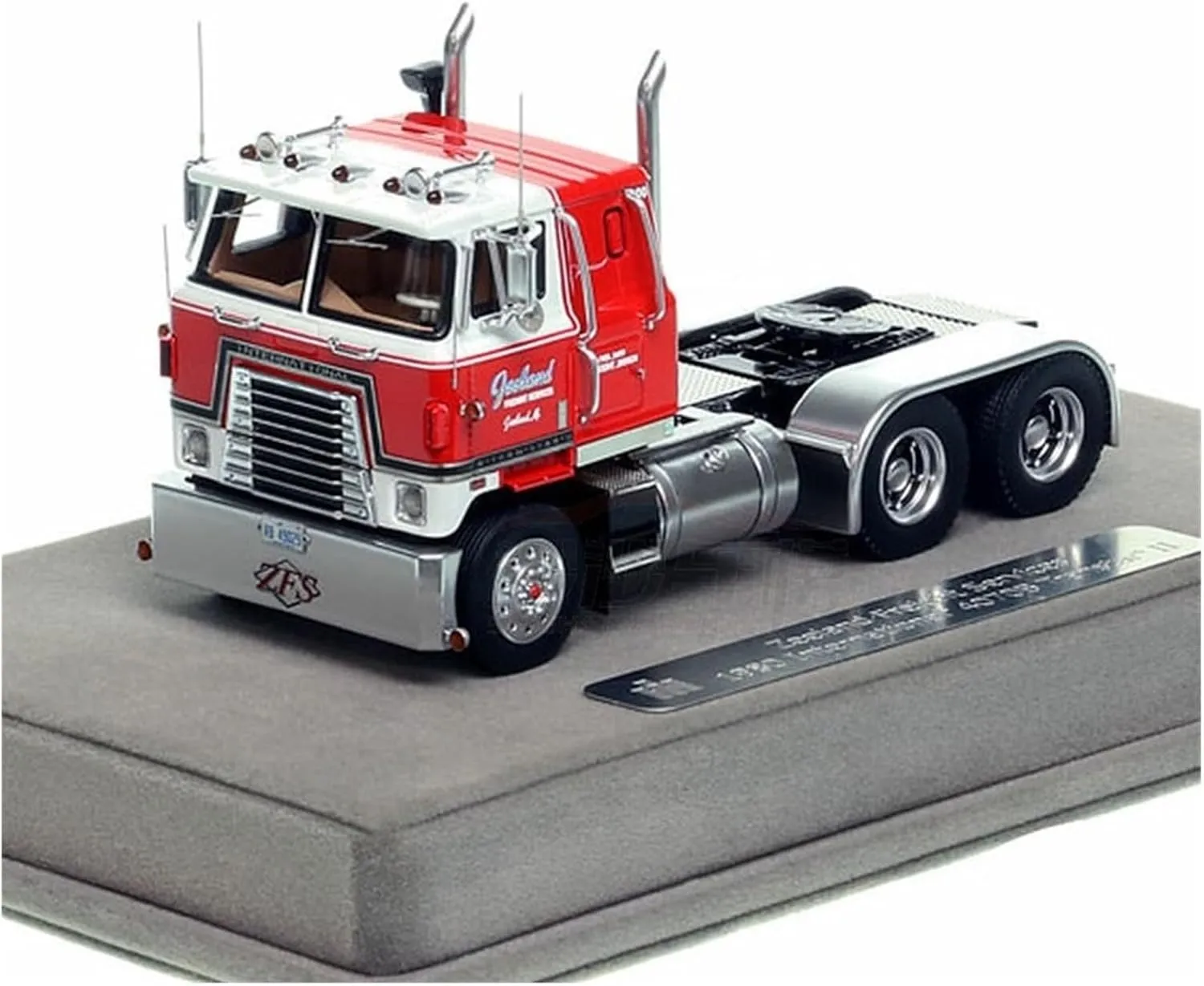 Metal Die Cast Toy Cars 1:50 for Heavy Truck 4070B Flat Head Tractor Trailer Engineering Truck Collection Decorative Desktop for Home Or Office Décor