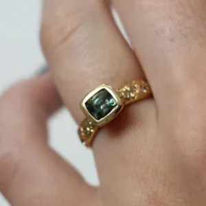 Montana Sapphire Engraved Engagement Ring
