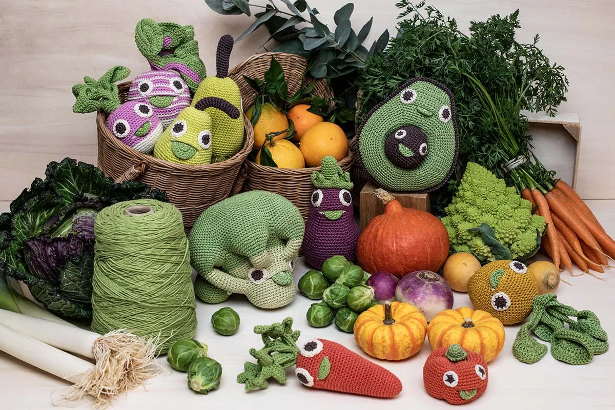MyuM Mummy Avocado & Baby Seed Music Box