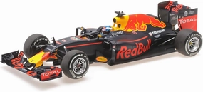 Red Bull Racing Tag Heuer RB12 Ricciardo Spanish GP 2016-1:18 - Minichamps