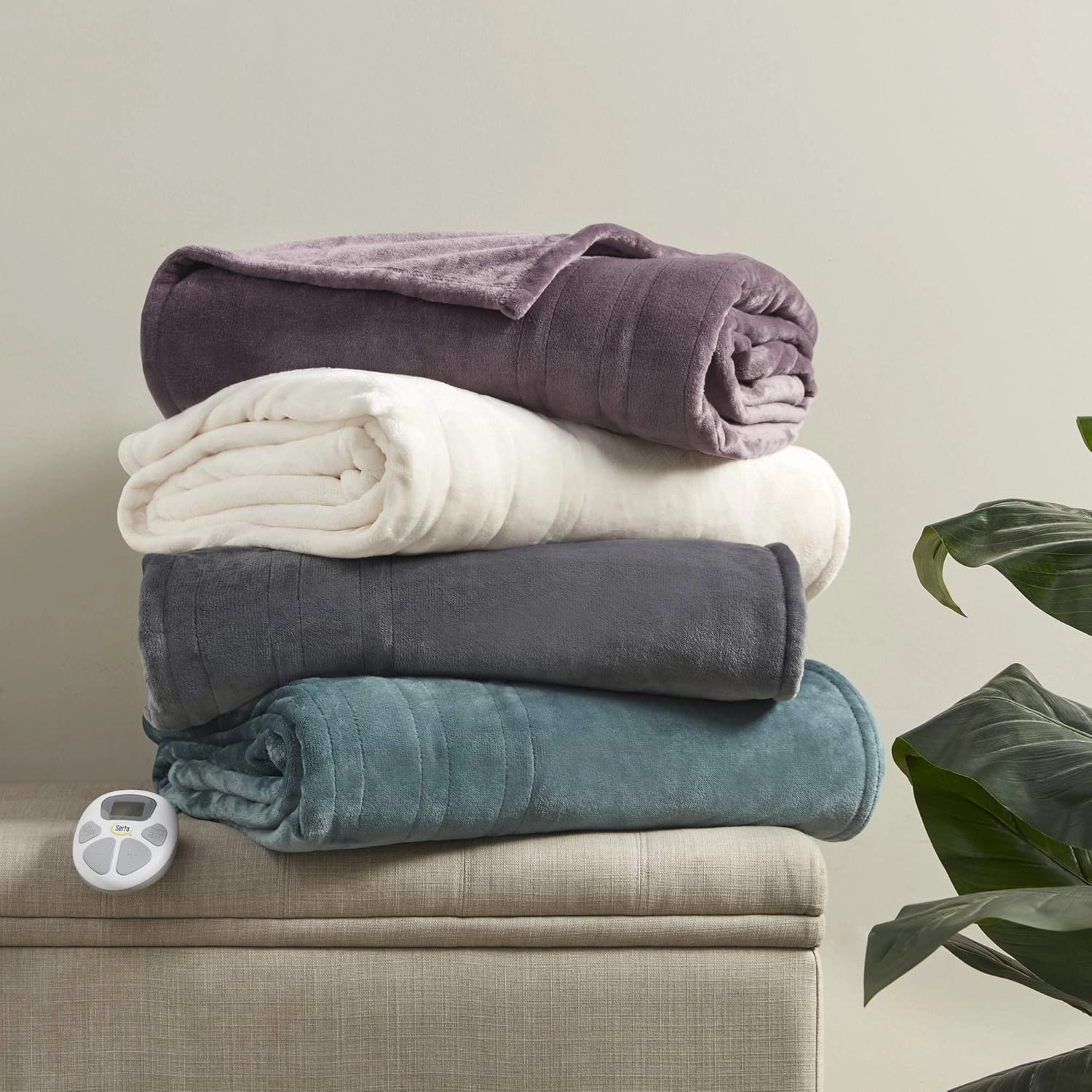 Serta Luxuriously Soft Plush Electric Blanket Fast Heating Cozy Cover, Safety Auto Shut Off Timer, Low EMF, Multi Heat Setting, ETL Certified, Machine Washable, Grey Queen (90 in x 84 in)
