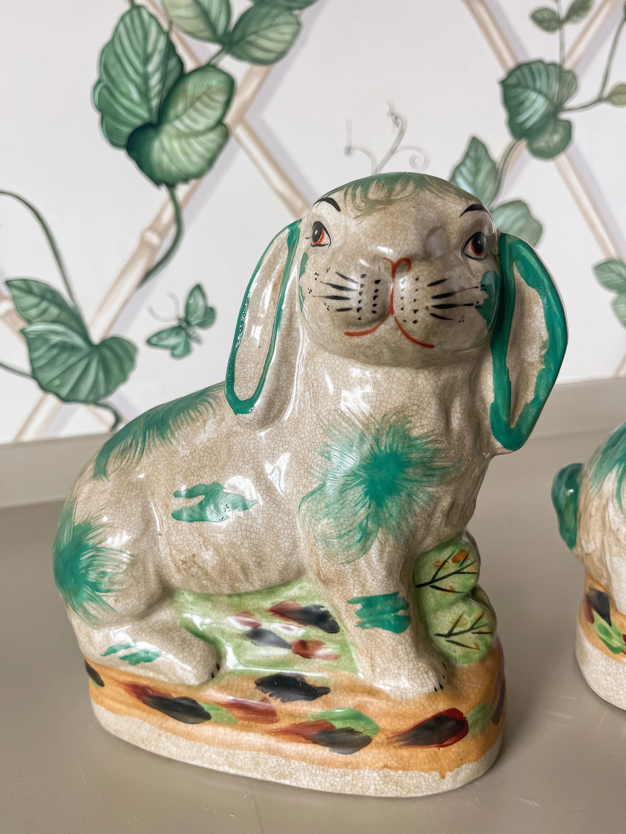 Staffordshire Bunny, Pair