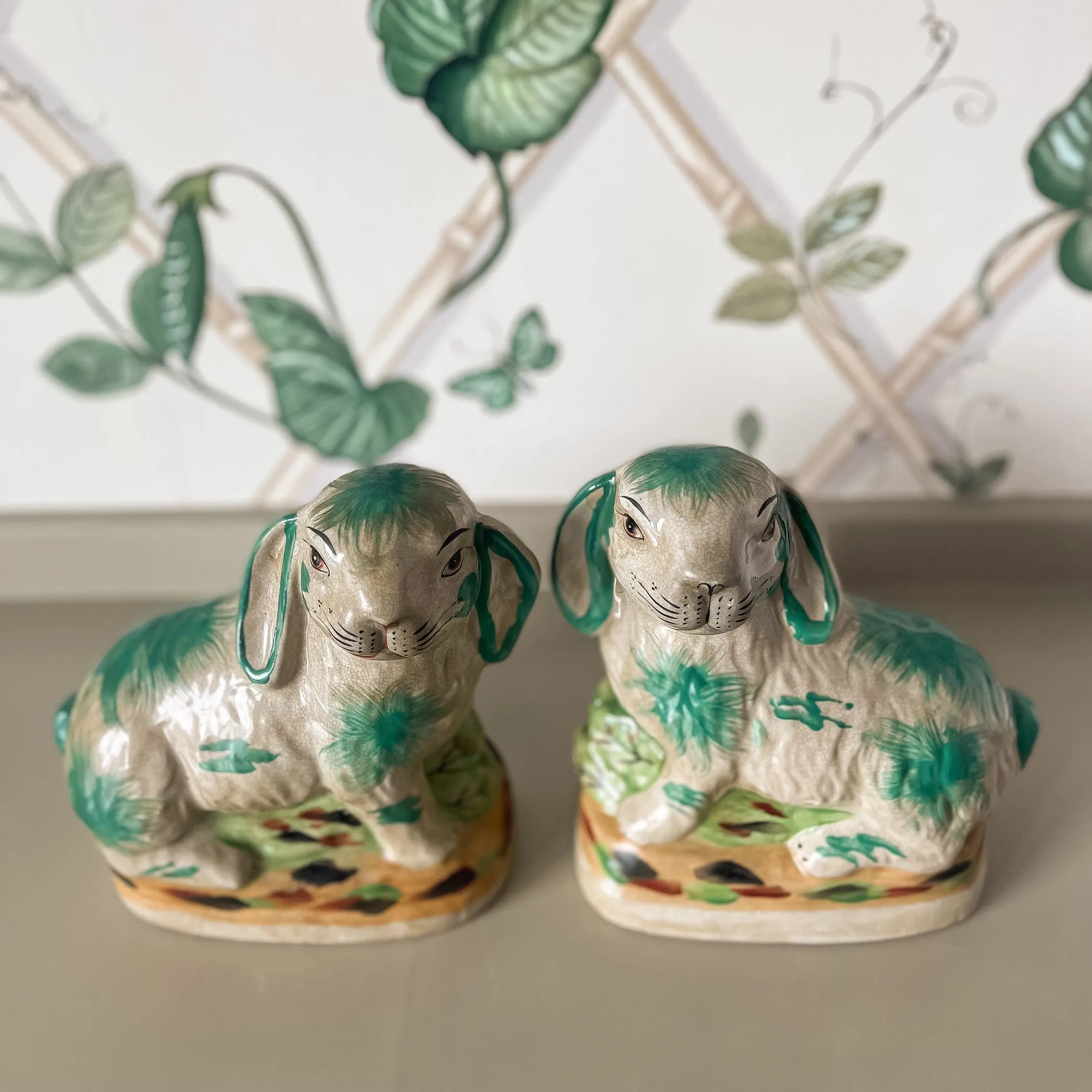 Staffordshire Bunny, Pair
