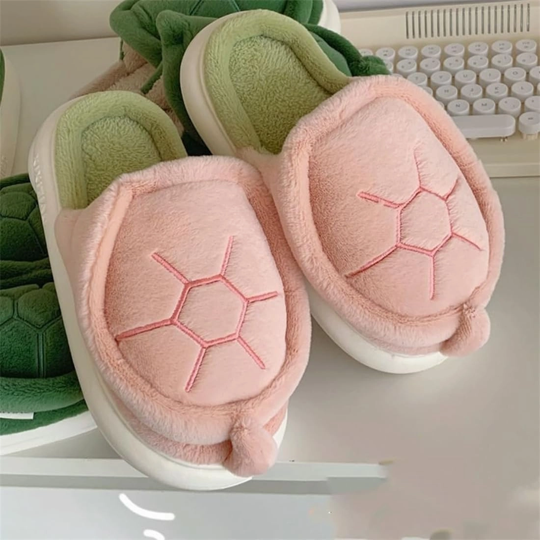 Turtle Slippers, Fuzzy Animal Slippers for Women Indoor Thick Sole Turtle Slippers