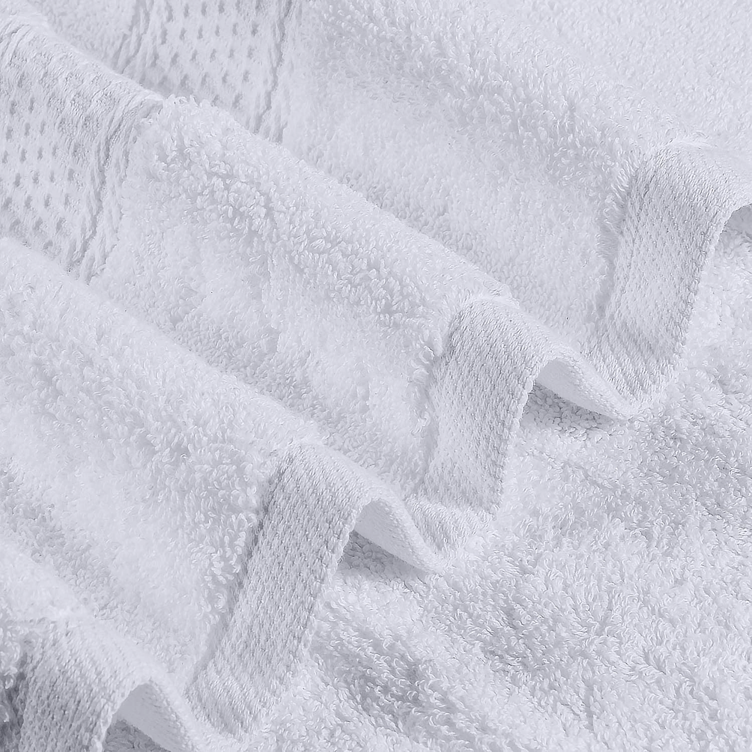 Utopia Towels 4 Pack Premium Bath Towels Set, 27 by 54 Inches, 100% Ring Spun Cotton 600GSM, Lightweight and Highly Absorbent Quick Drying Towels, Perfect for Daily Use, White