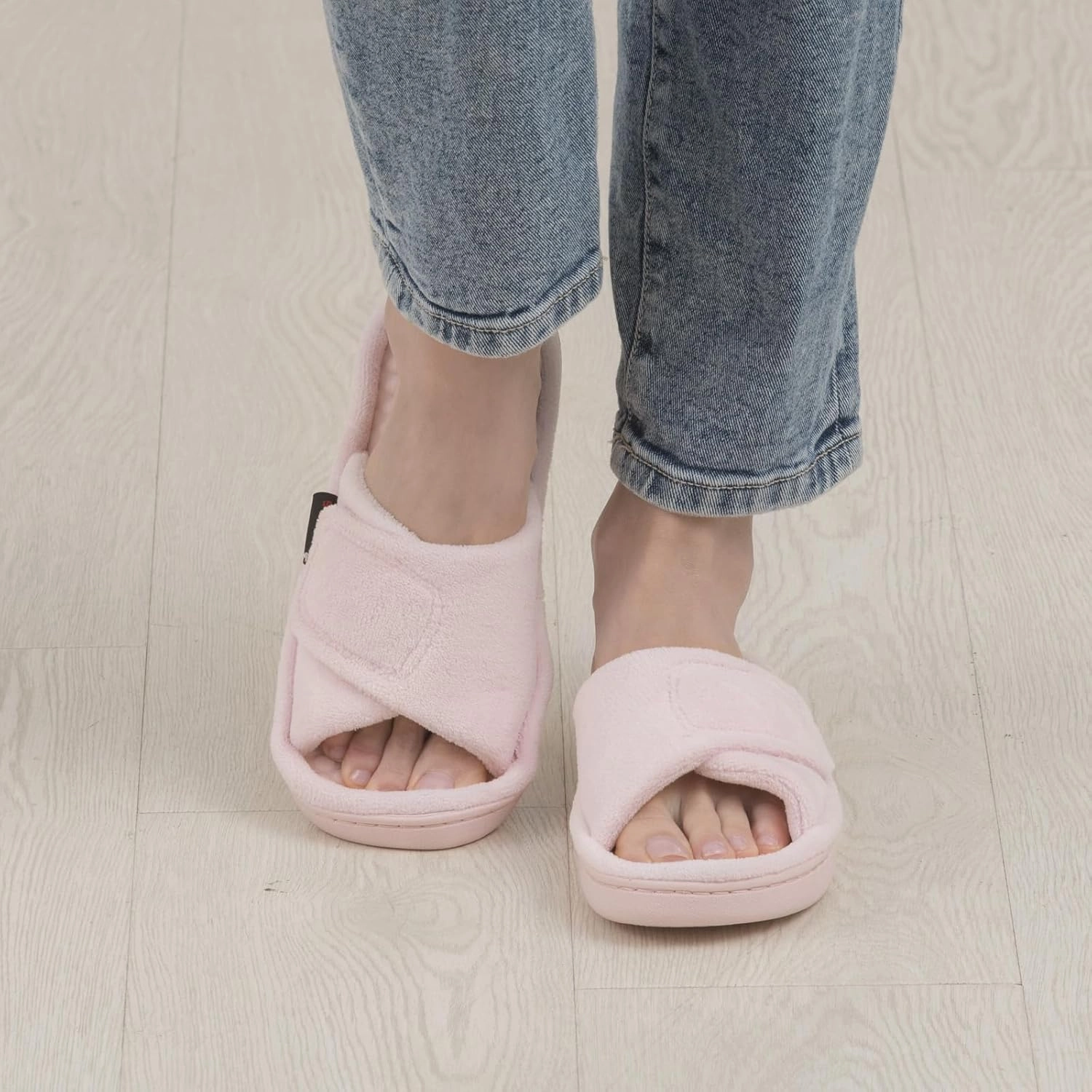 Women’s House Slippers with Memory Foam, Adjustable Open Toe Indoor Outdoor Slippers for Women, Non Slip Washable Fuzzy Home Shoes with Massage Beads