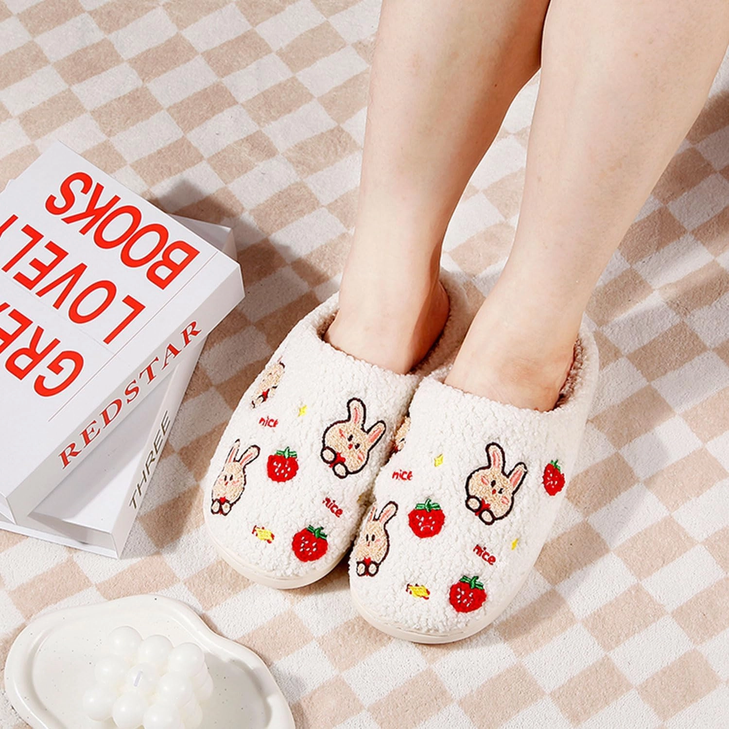 Women's Men's Cute Retro House Slippers Memory Foam Plush Fuzzy Indoor Shoes
