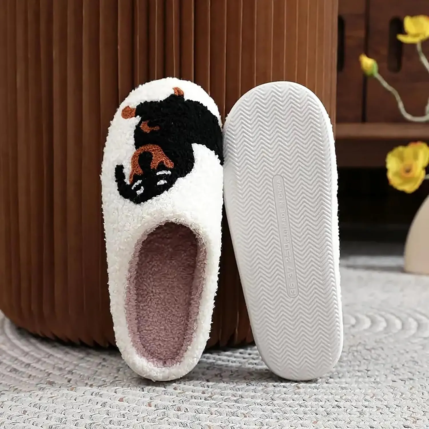 Women's Men's Happy Face Heart-shaped Cat Slippers - Retro Leopard Print, Memory Foam, Soft Plush, Warm, Anti-Slip Home Shoes