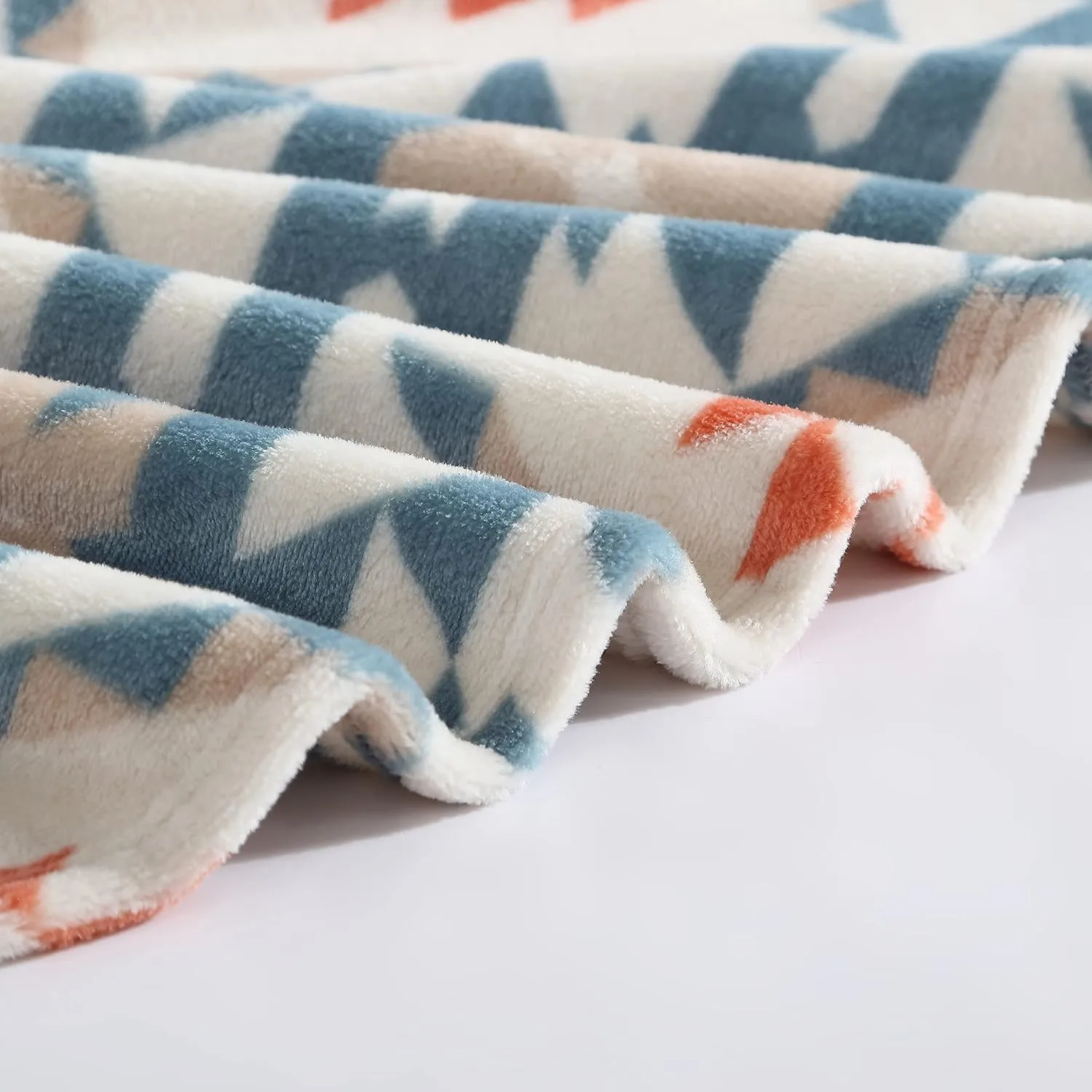 Wrangler - Twin Blanket, Ultra Soft Plush Fleece Reversible Bedding, Yellowstone Inspired (Dakota Blue, Twin)