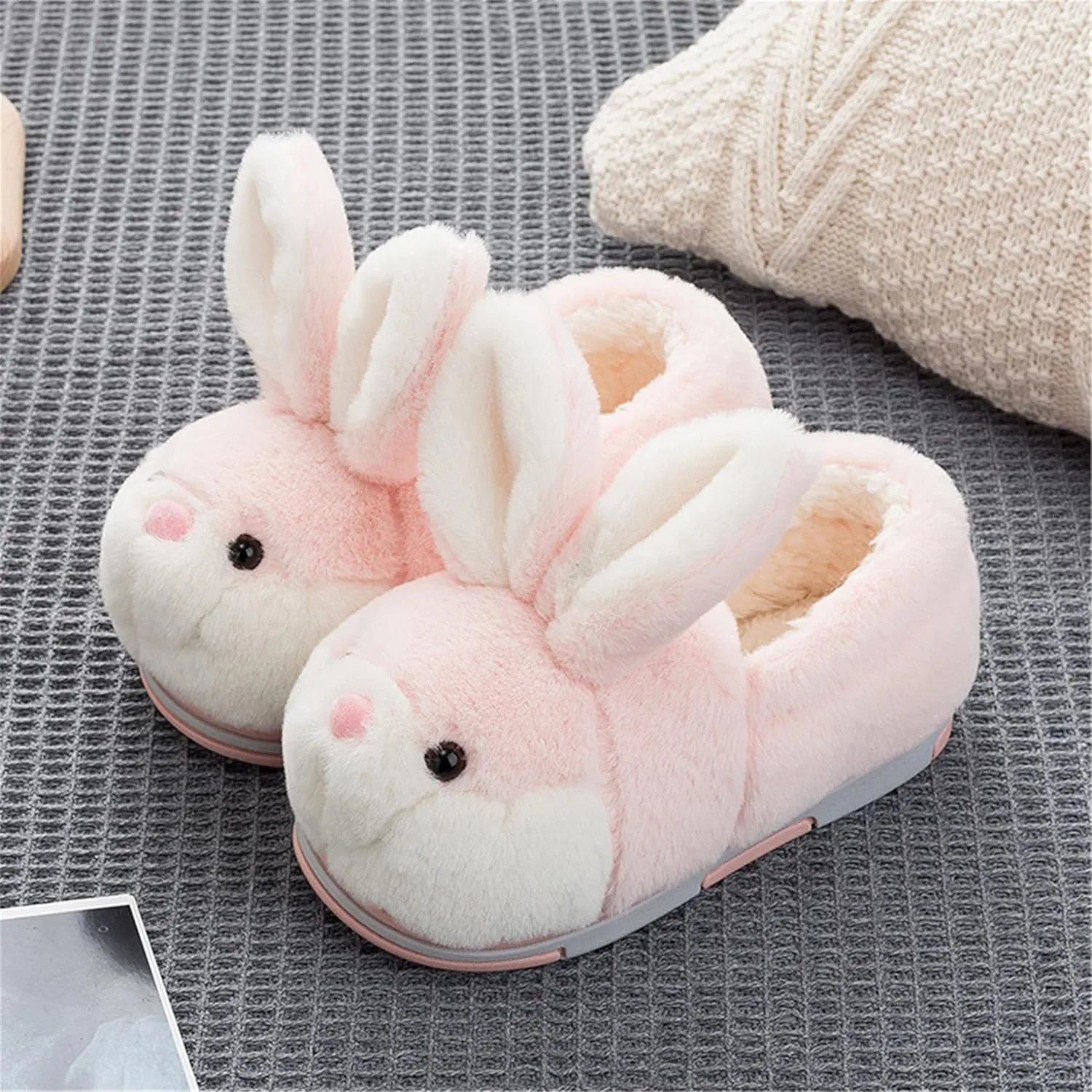 YILANLAN Women's Cute Bunny Animals Slippers Interesting Comfortable Furry Slippers Soft Plush Winter season Keep warm Home Slippers